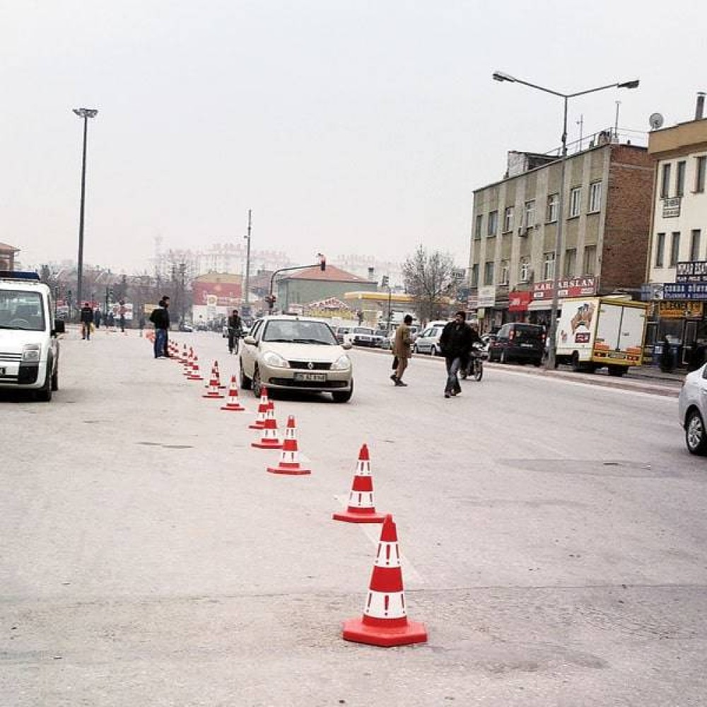 Eko Trafik Konisi Fiyatı Otopark Duba Trafik Konisi Ucuz Yol Uyarı Konisi