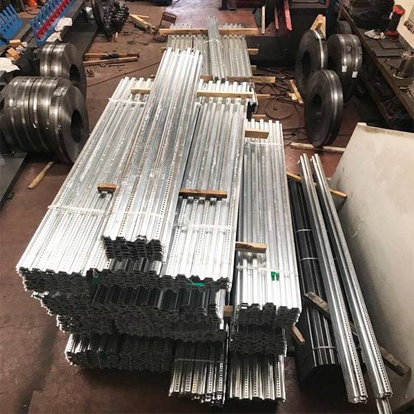 Omega Direk İmalatı Otoyol Omega Trafik Levha Direği Fiyat 2 Metre 3mm