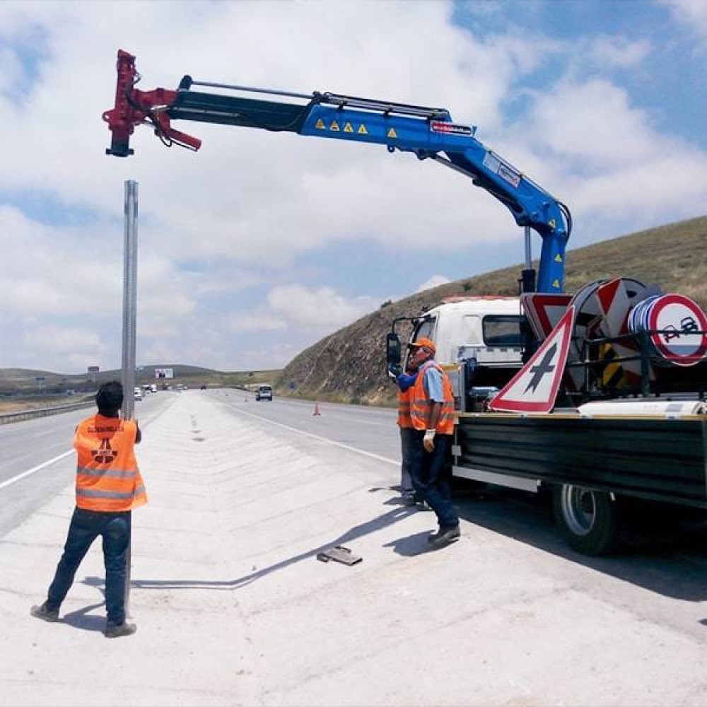 Omega Direk Trafik Levhası Tabela Direği (3.5 Metre 3mm)